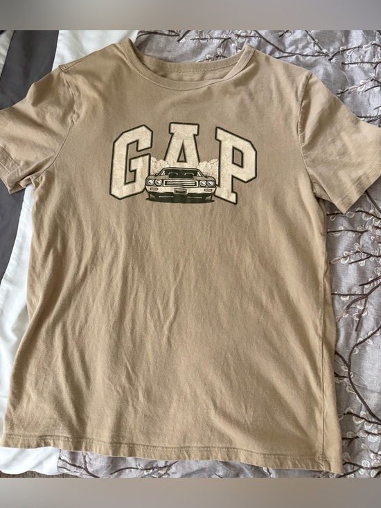 GAP Other - GAP Beige Graphic Tee with Car Logo